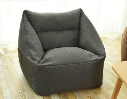 Capa da cadeira do pufe do lounge cinzento